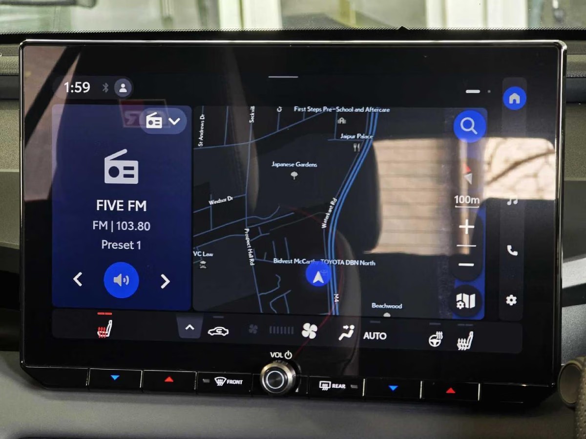 Toyota RAV4 Hybrid 2026 (8)
